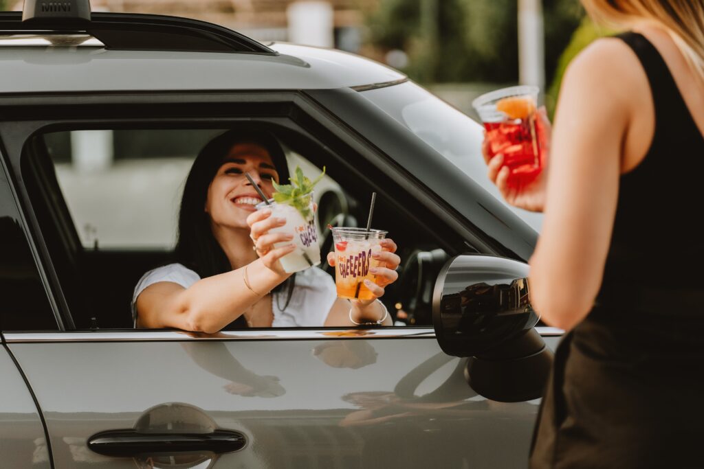 Happy customers with coctails